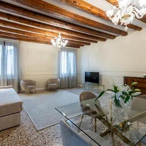 Appartamento San Vio Palace Luxury Italia